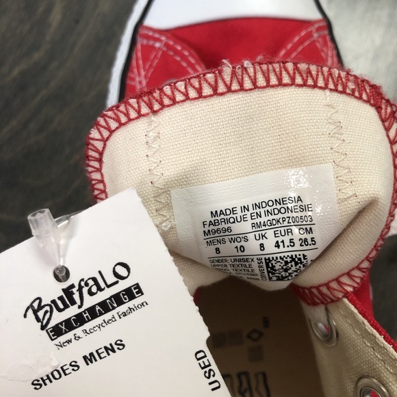 Red Low-Top Classic Converse - Picture 3 of 4